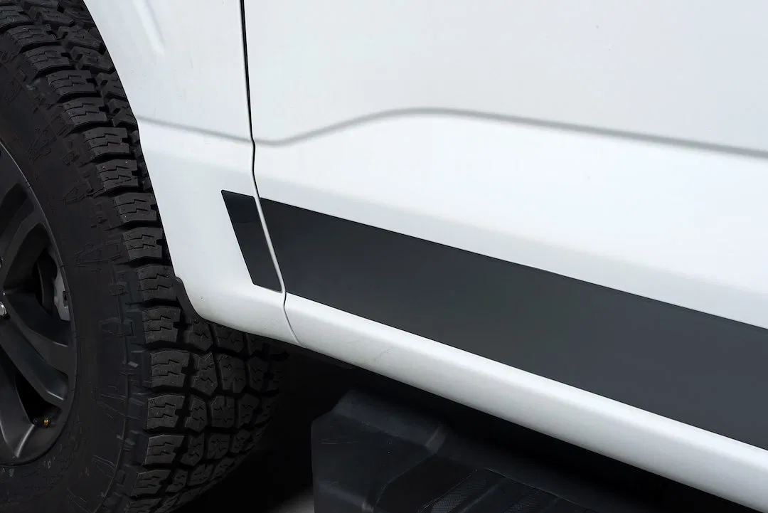 9751470BP – PUTCO Rocker Panel Molding, 10 Piece Black Stainless Steel 4-1/4 Inch Height